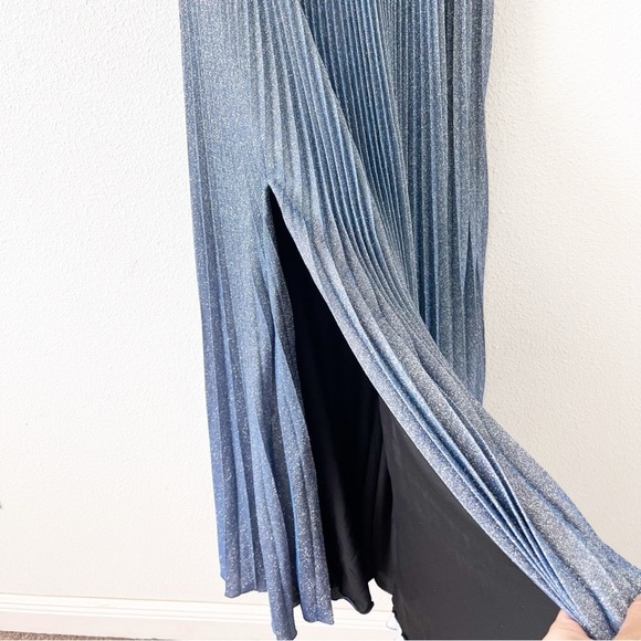 Mac Duggal Pleated Metallic V-Neck Maxi Gown in Royal Silver - Picture 5 of 10